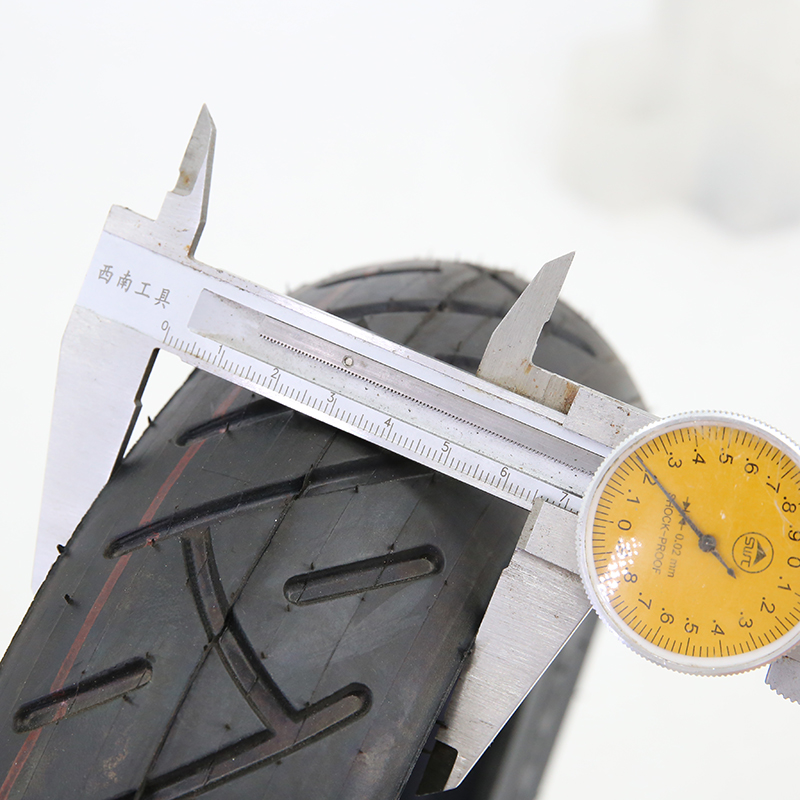 إطار فراغي مقاس 10X2.50 مناسب  - مراجعة Scooter Tire وسعره